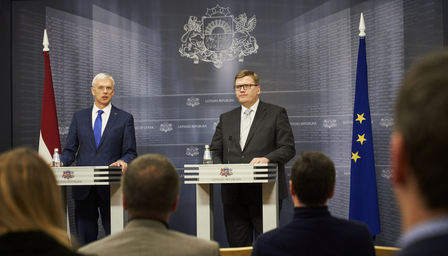 Ministru prezidents uzdevis Pūcem izvērtēt ASV sankciju ietekmi uz Ventspils domes darbību