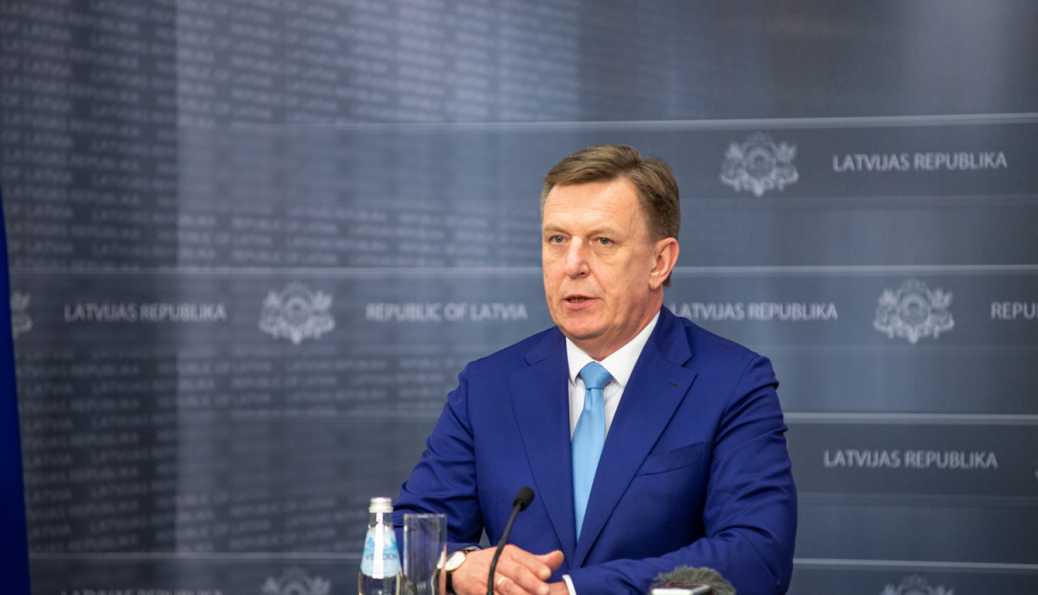 Ministru prezidents: ir svarīgi palielināt sociālās aprūpes centros strādājošo darba novērtējumu