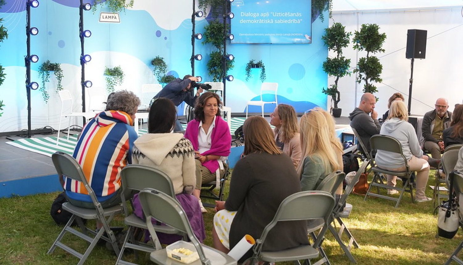 Dialogu apļi festivālā LAMPA