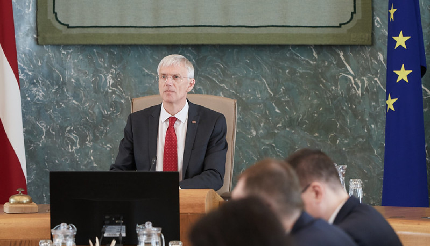 Valdība apstiprina vienotu likumu par atbalstu uzņēmējdarbībai un darba ņēmējiem Covid-19 dēļ