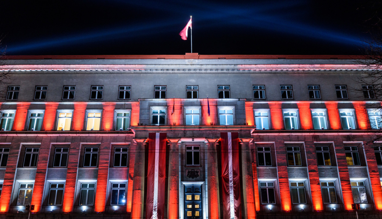 Valdības nama izgaismošanas projekts “Mosties!” aicinās iedzīvotājus novērtēt Latviju