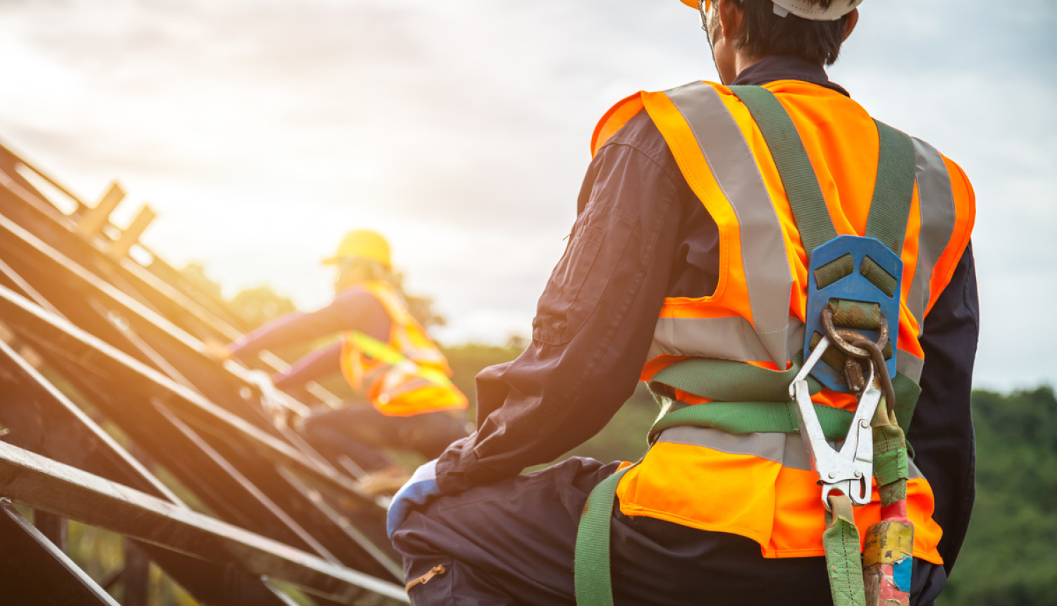 Viesstrādniekiem, iebraucot Latvijā, veiks Covid-19 analīzes