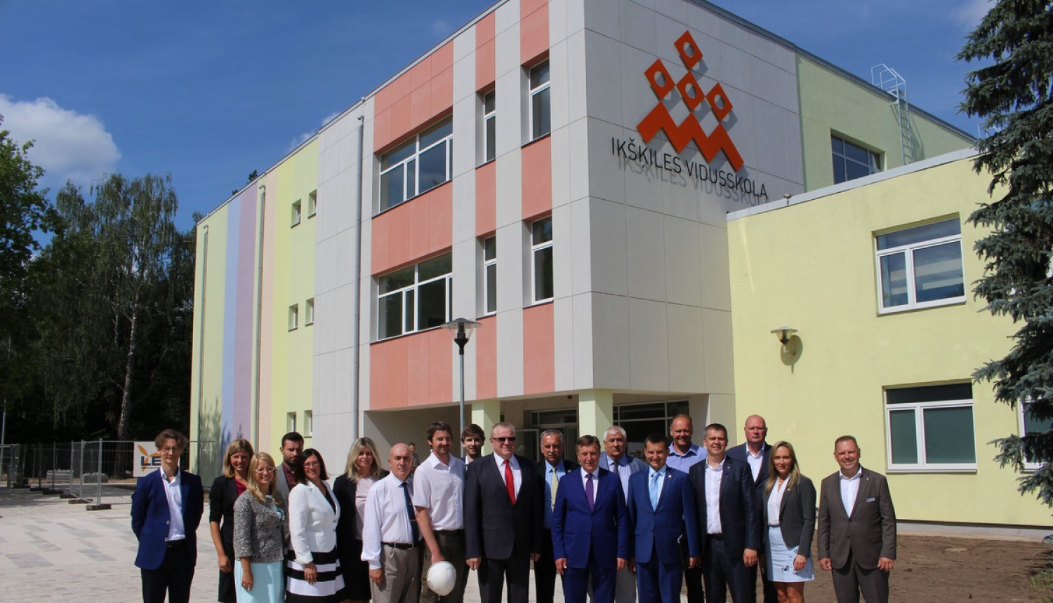 Ministru prezidents reģionālajā vizītē apmeklē Ikšķili