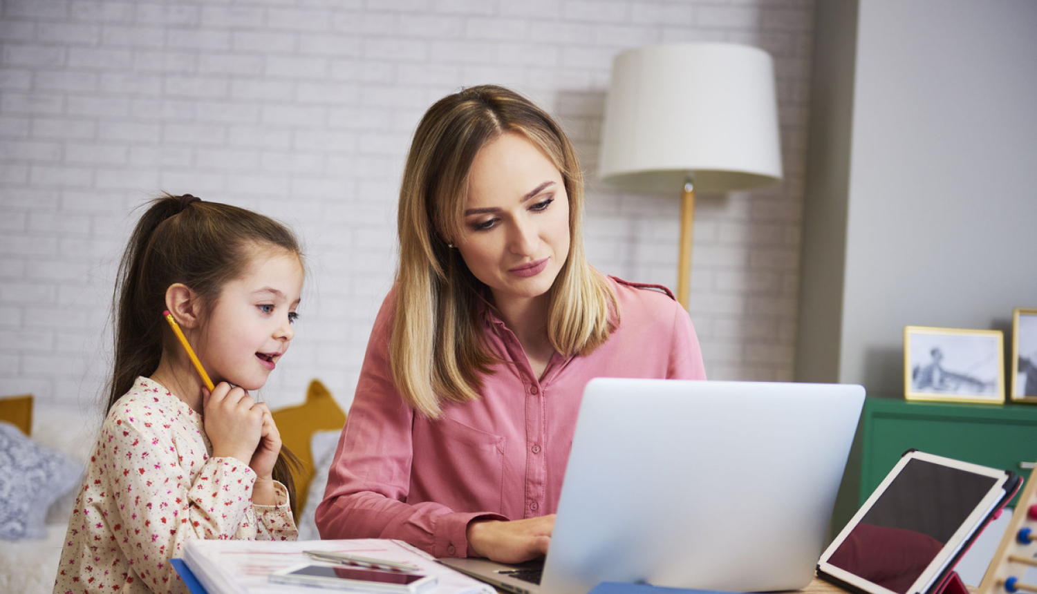 Uz terminētu laiku plāno ieviest jaunu atbalsta veidu – slimības palīdzības pabalstu