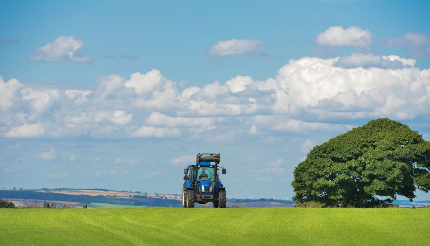 Tiks novērsta zagtas traktortehnikas reģistrācija Latvijā