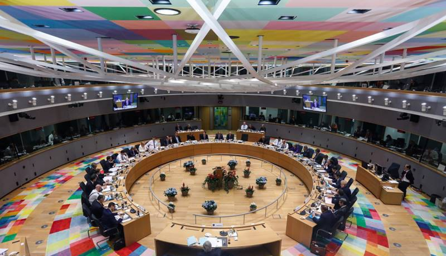 Ministru prezidents Eiropadomē diskutē par Eiropai nozīmīgiem jautājumiem