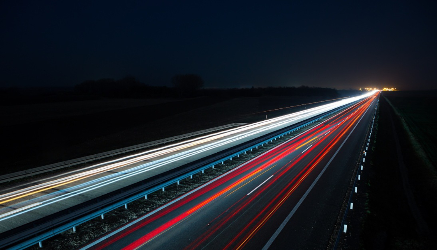 Maksa par braucienu taksometros būs jānorāda arī salonā uz priekšējā paneļa