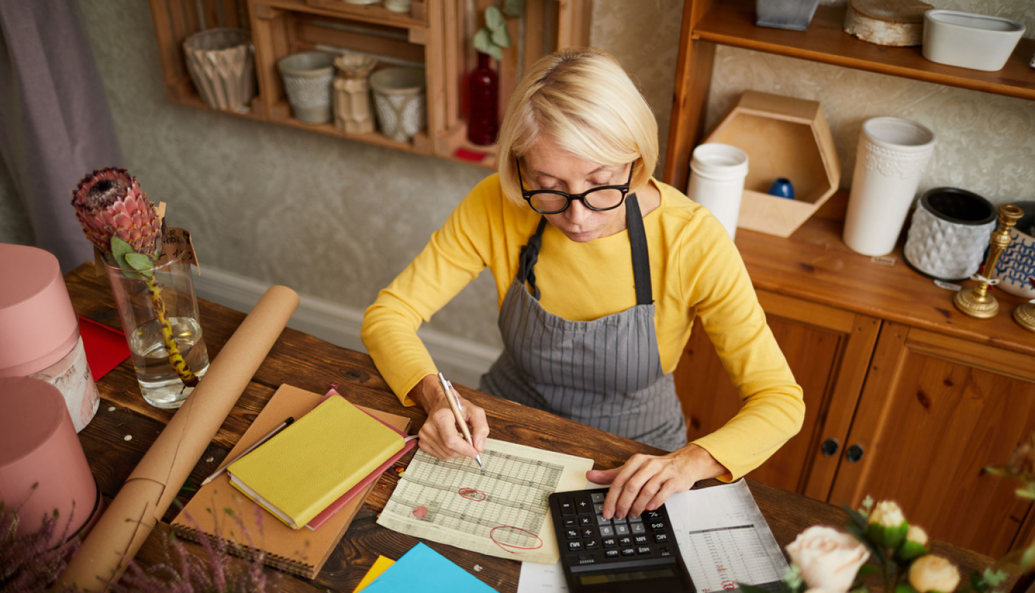 Līdz 10. novembrim izstrādās konkrētus atbalsta pasākumus uzņēmējiem un strādājošajiem