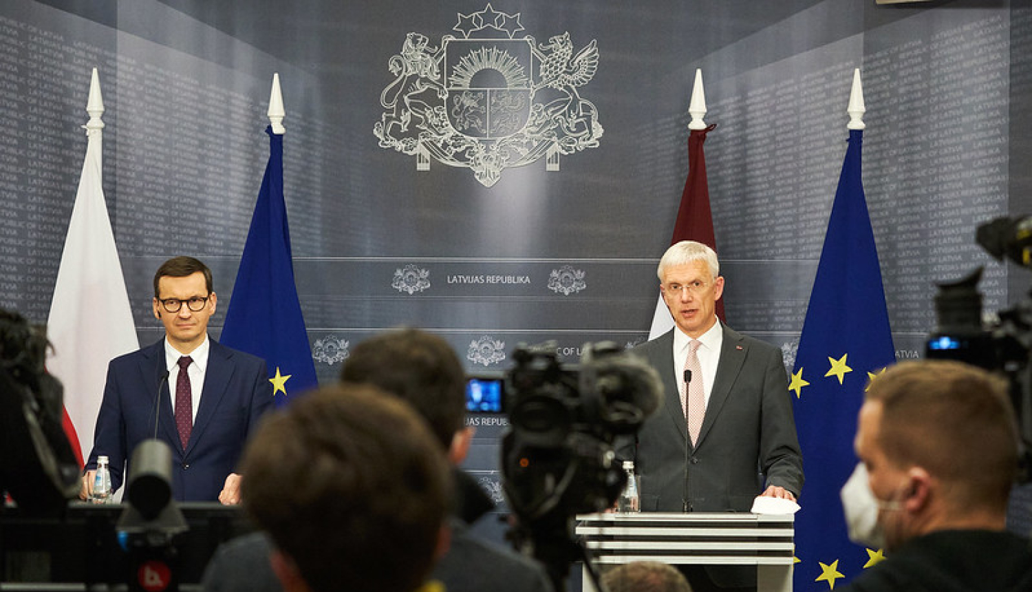 Ministru prezidents Krišjānis Kariņš un Polijas premjerministrs Mateušs Moraveckis