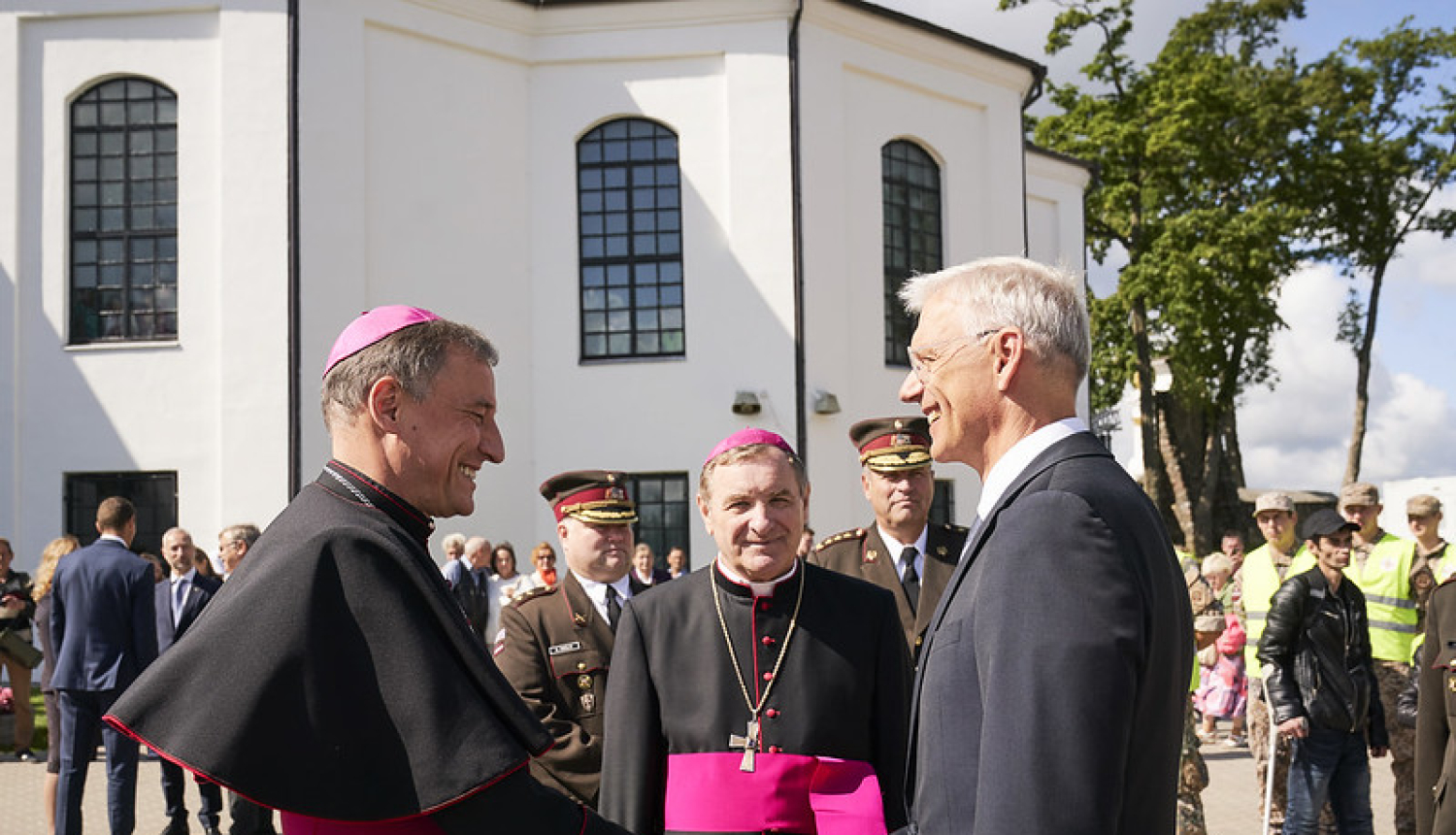 Stankevičs un Kariņš