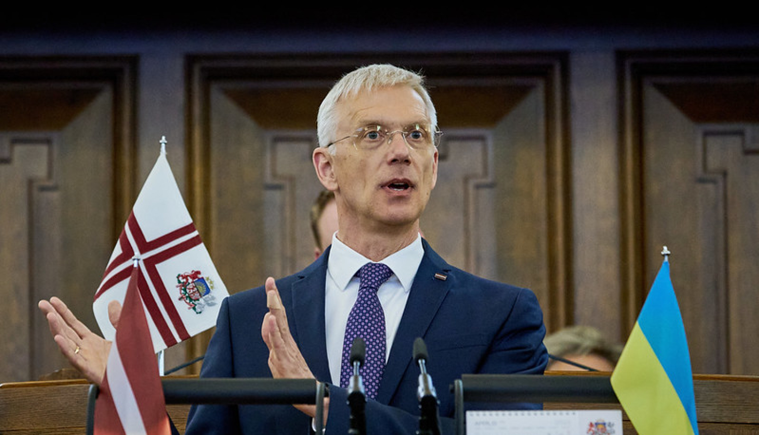 Ministru prezidents Krišjānis Kariņš uzrunā Saeimas deputātus par godu Latgales kongresa dienai