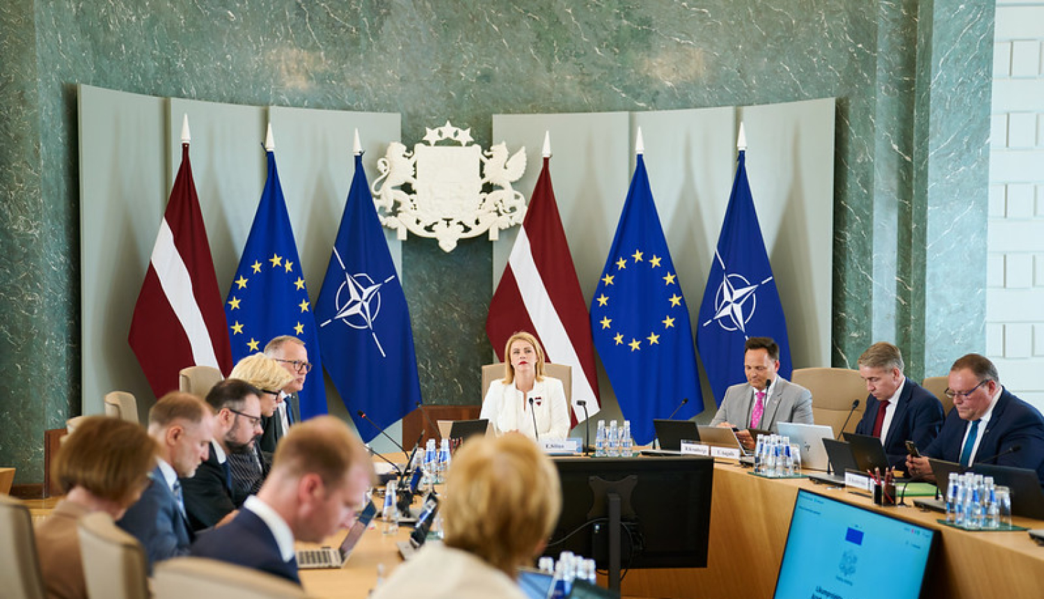 Ministru kabineta sēde.