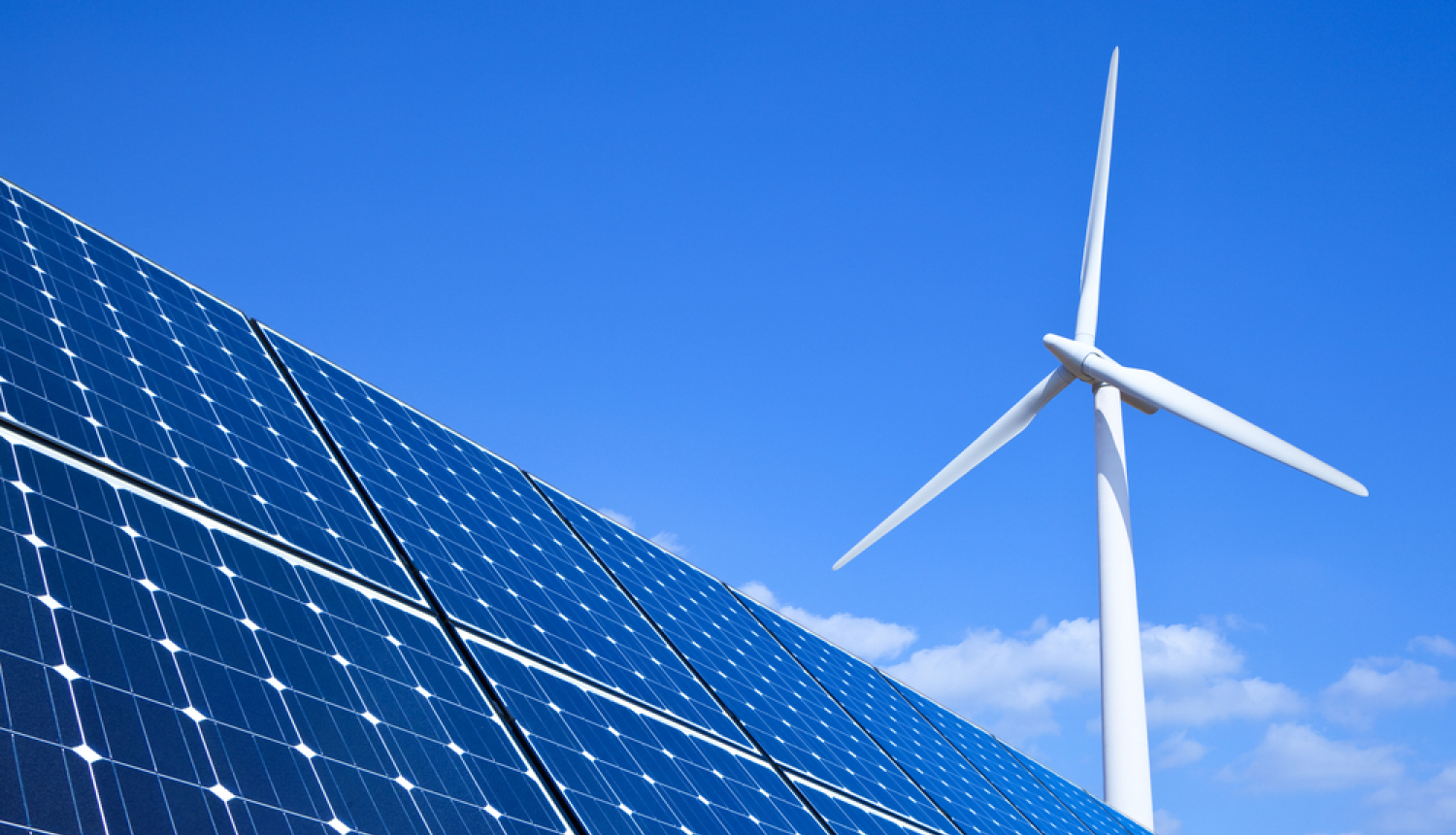 Saules panelis, vēja turbīna