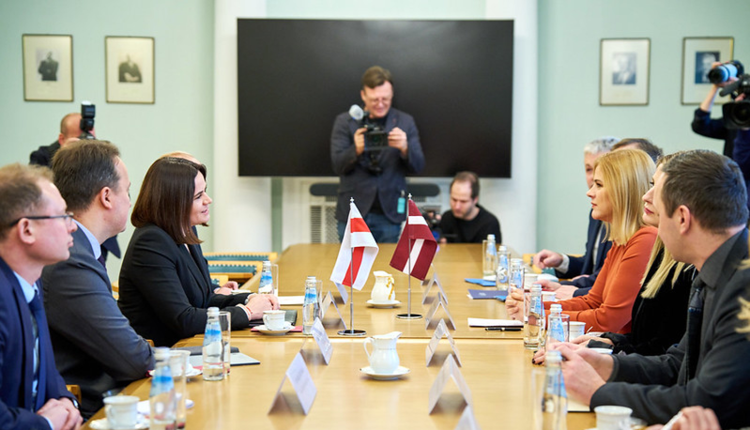 Ministru prezidente Evika Siliņa un Baltkrievijas demokrātiskās opozīcijas līdere Svjatlana Cihanouska