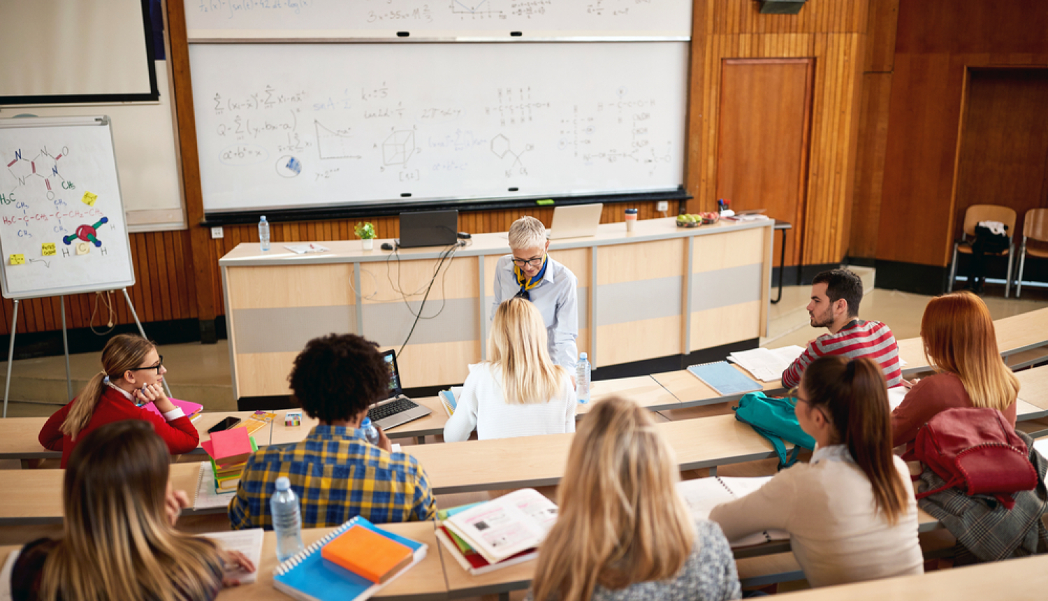 Studenti un pasniedzēja