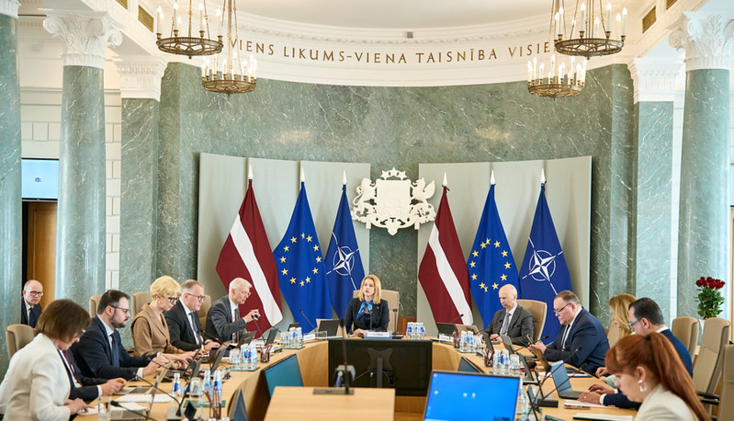 Ministru kabineta sēde 9. aprīlī. 