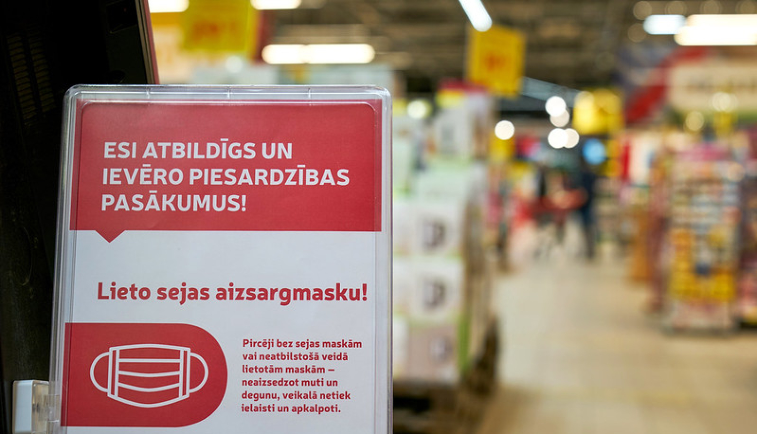 Uzraksts par drošības noteikumu ievērošanu veikalā