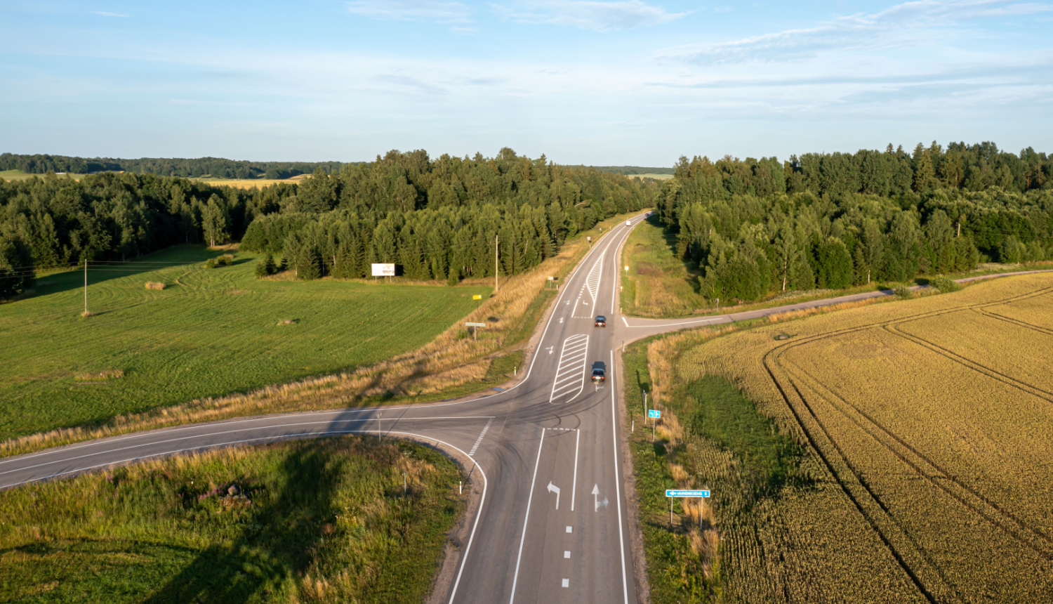 Ceļa posma sazarojums, lauku rajonā