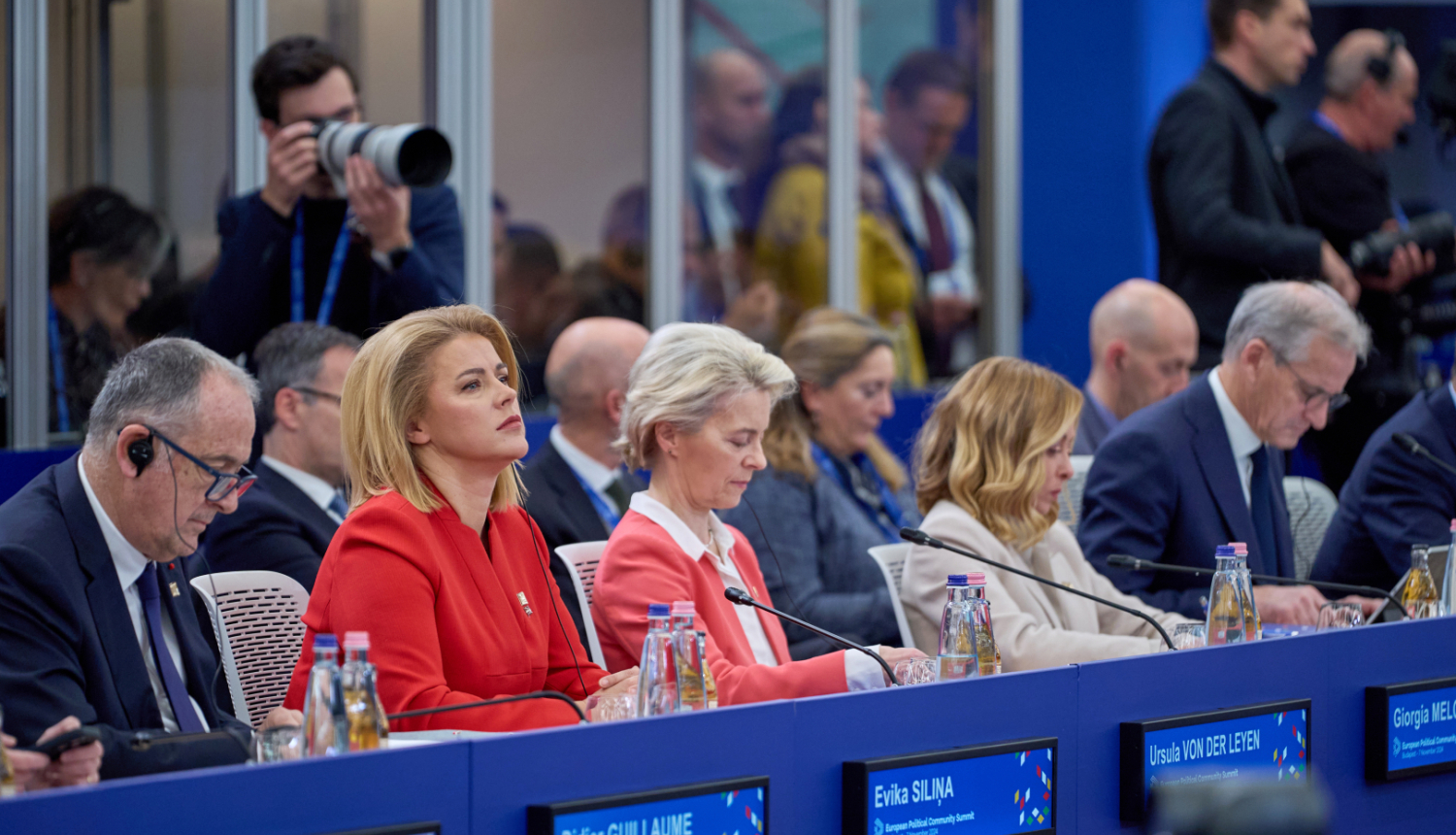 Ministru prezidente Evika Siliņa piedalās Eiropas Politiskās kopienas sanāksmē