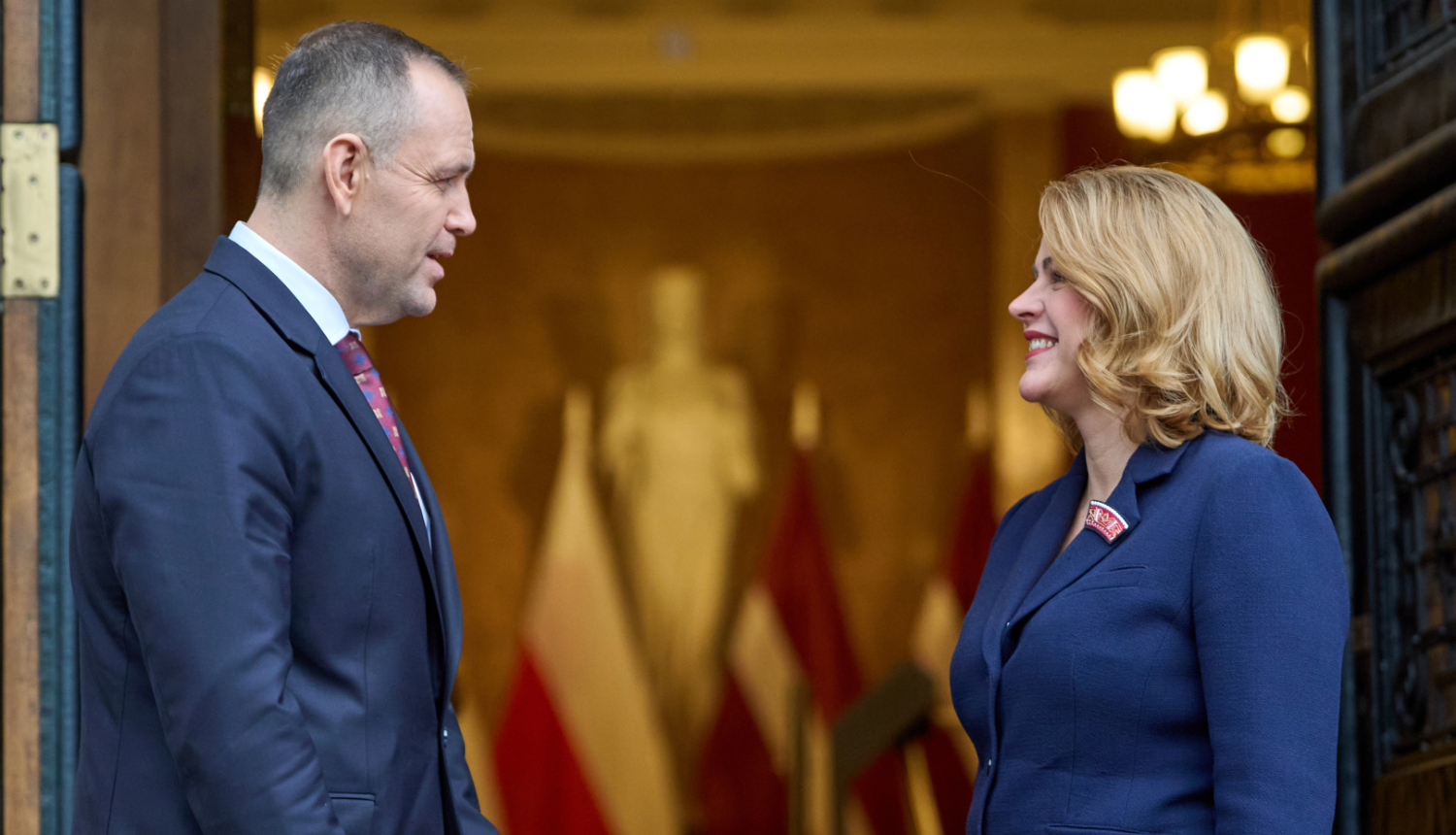 Ministru prezidente Evika Siliņa un Polijas prezidents Karols Navrockis