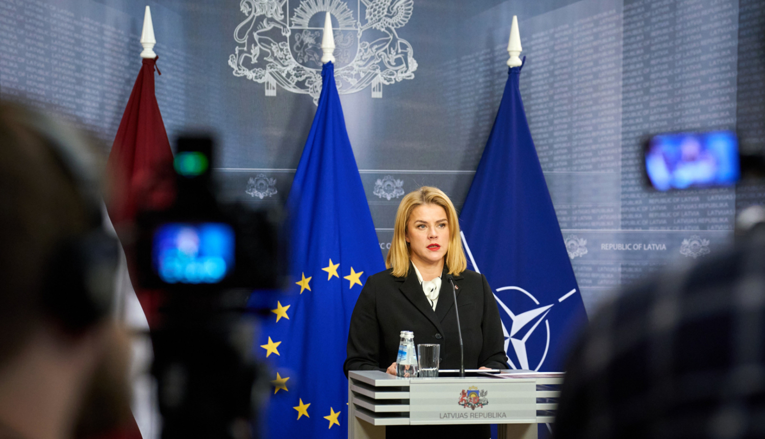 Ministru prezidente Evika Siliņa piedalās preses konferencē