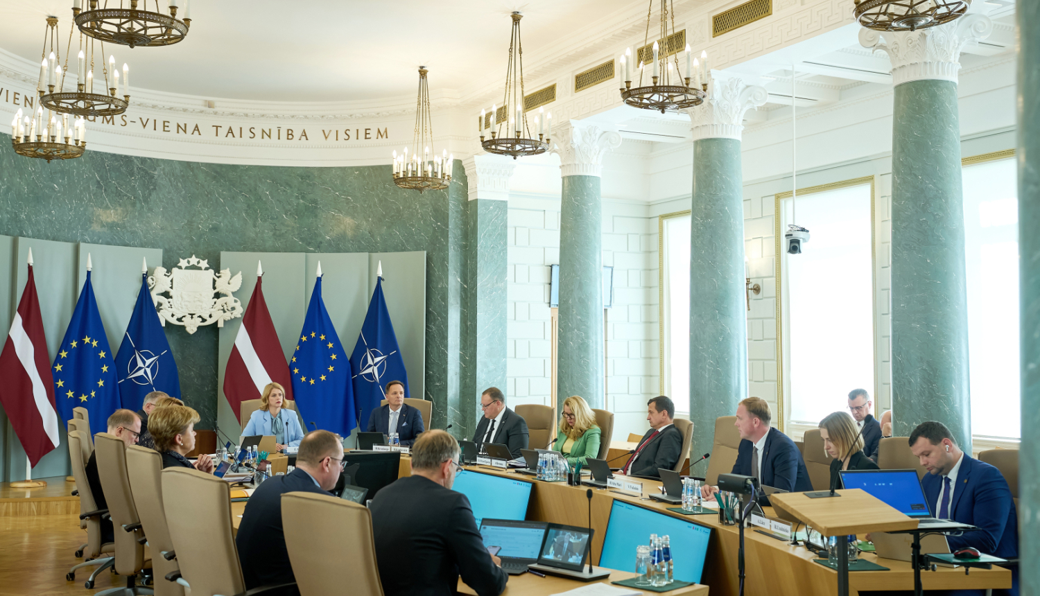 Ministru prezidente Evika Siliņa vada valdības sēdi