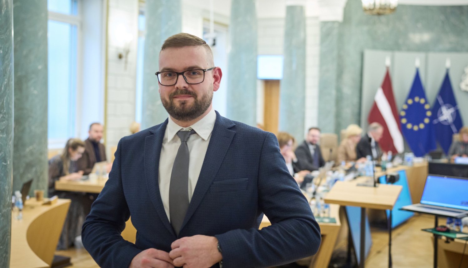 Slimību profilakses un kontroles centra vadītāja amatā ieceltais Mārtiņš Dimants piedalās Ministru kabineta sēdē