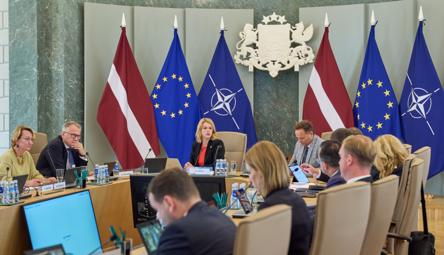 Ministru prezidente Evika Siliņa vada valdības sēdi