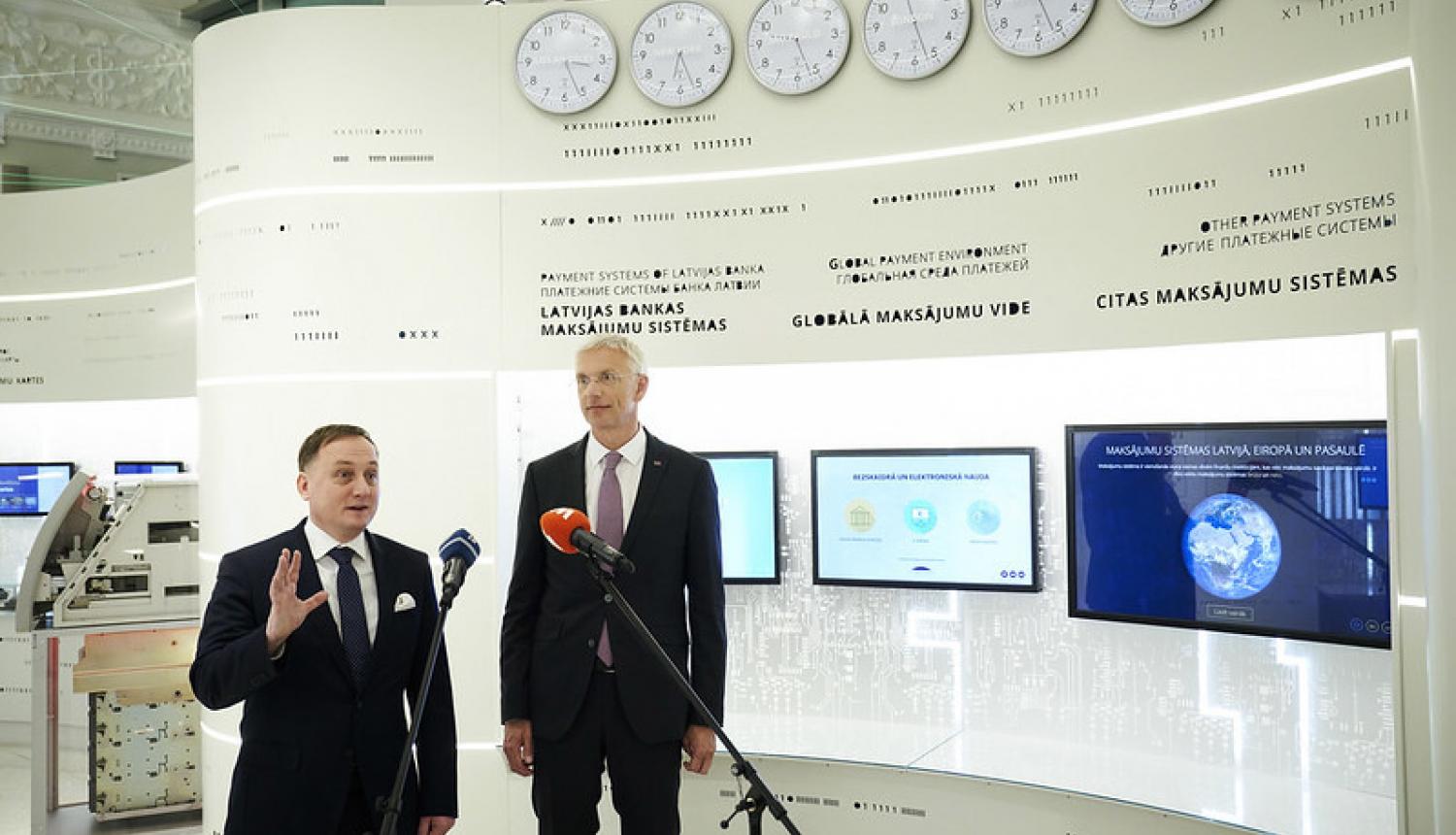 Kariņš: valdības un Latvijas Bankas kopīgais mērķis ir veicināt prognozējamu ekonomikas izaugsmi