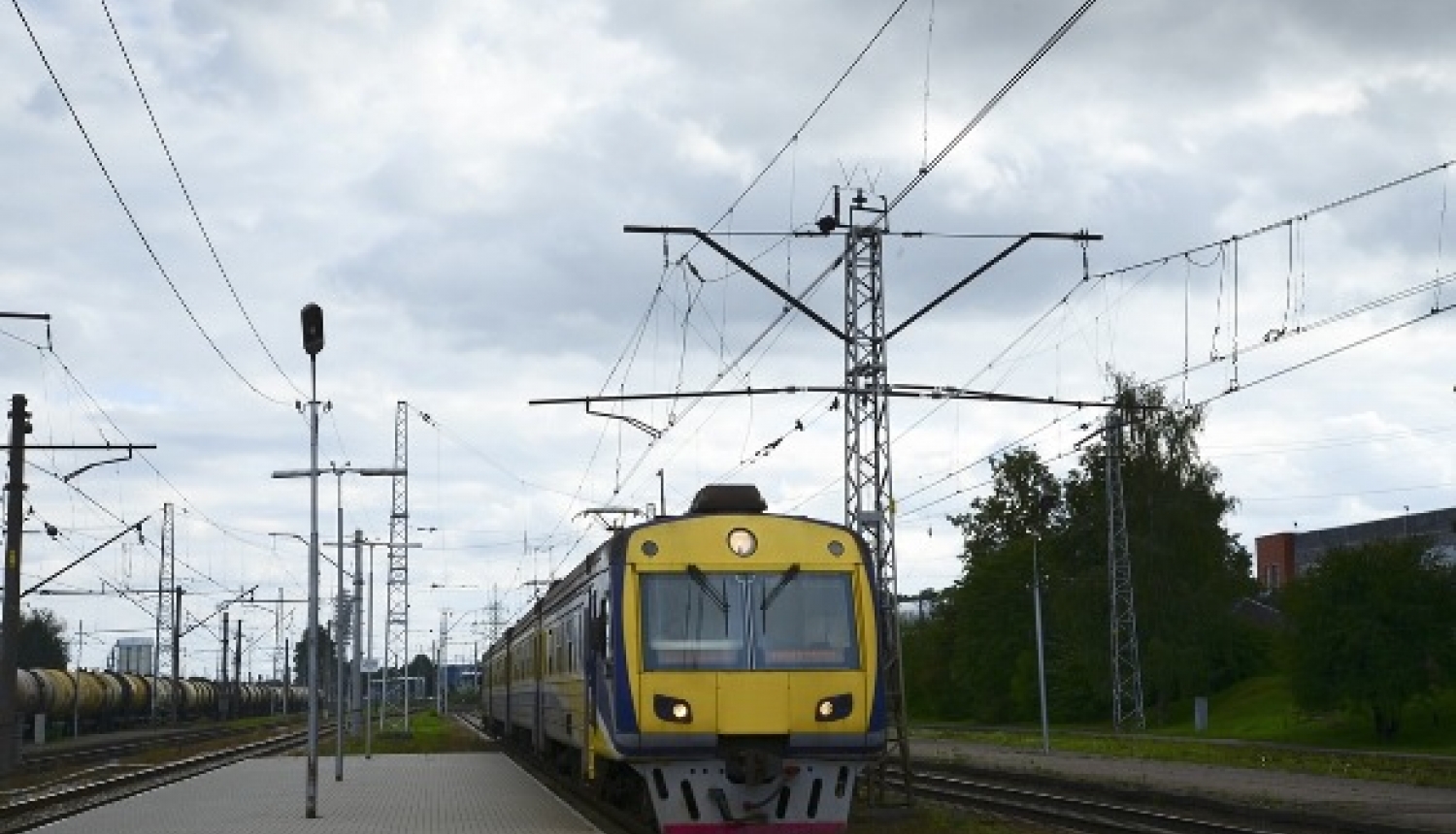 Valdība atbalsta Dzelzceļa drošības noteikumus un Dzelzceļa savstarpējās izmantojamības noteikumus