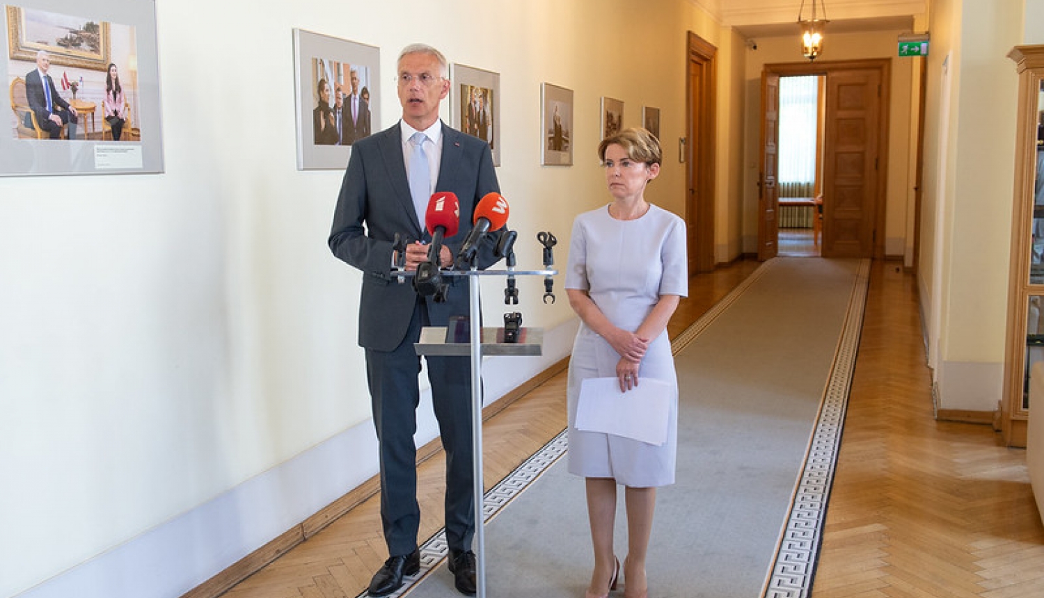 Ministru prezidents Krišjānis Kariņš un iekšlietu ministre Marija Golubeva