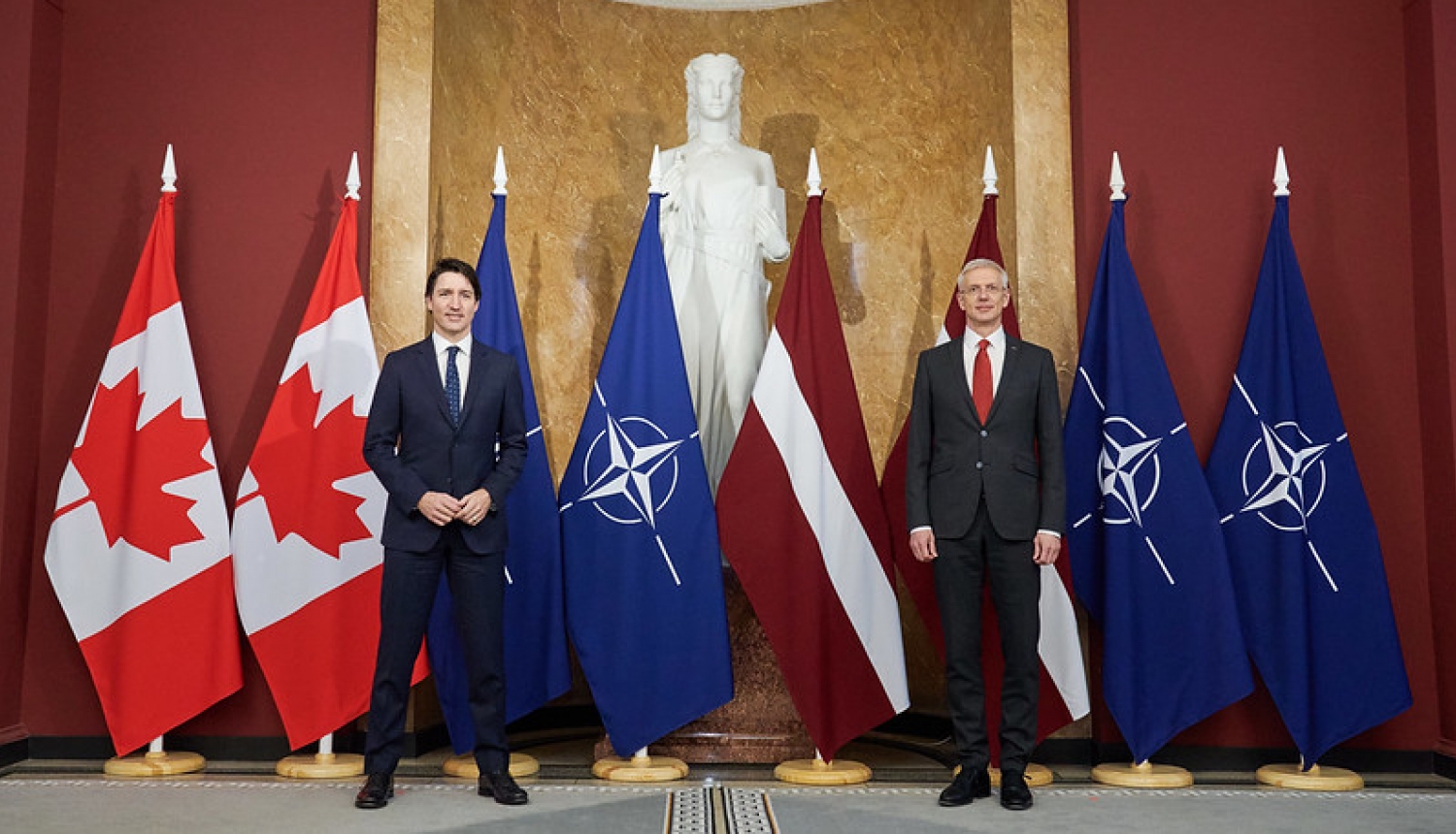 Ministru prezidents Krišjānis Kariņš un  Kanādas premjerministrs Džastins Trudo