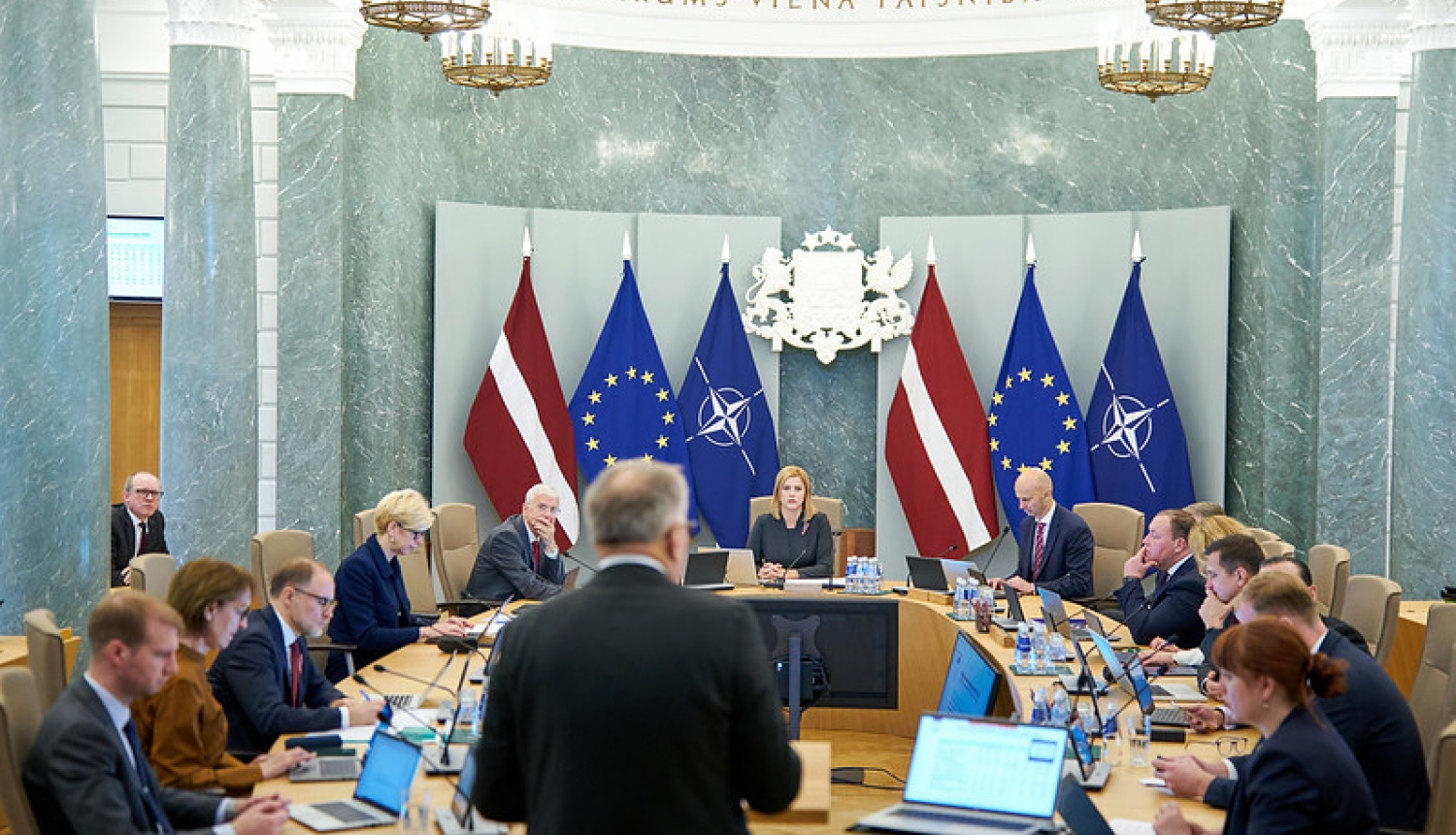 Ministru kabineta ārkārtas sēde