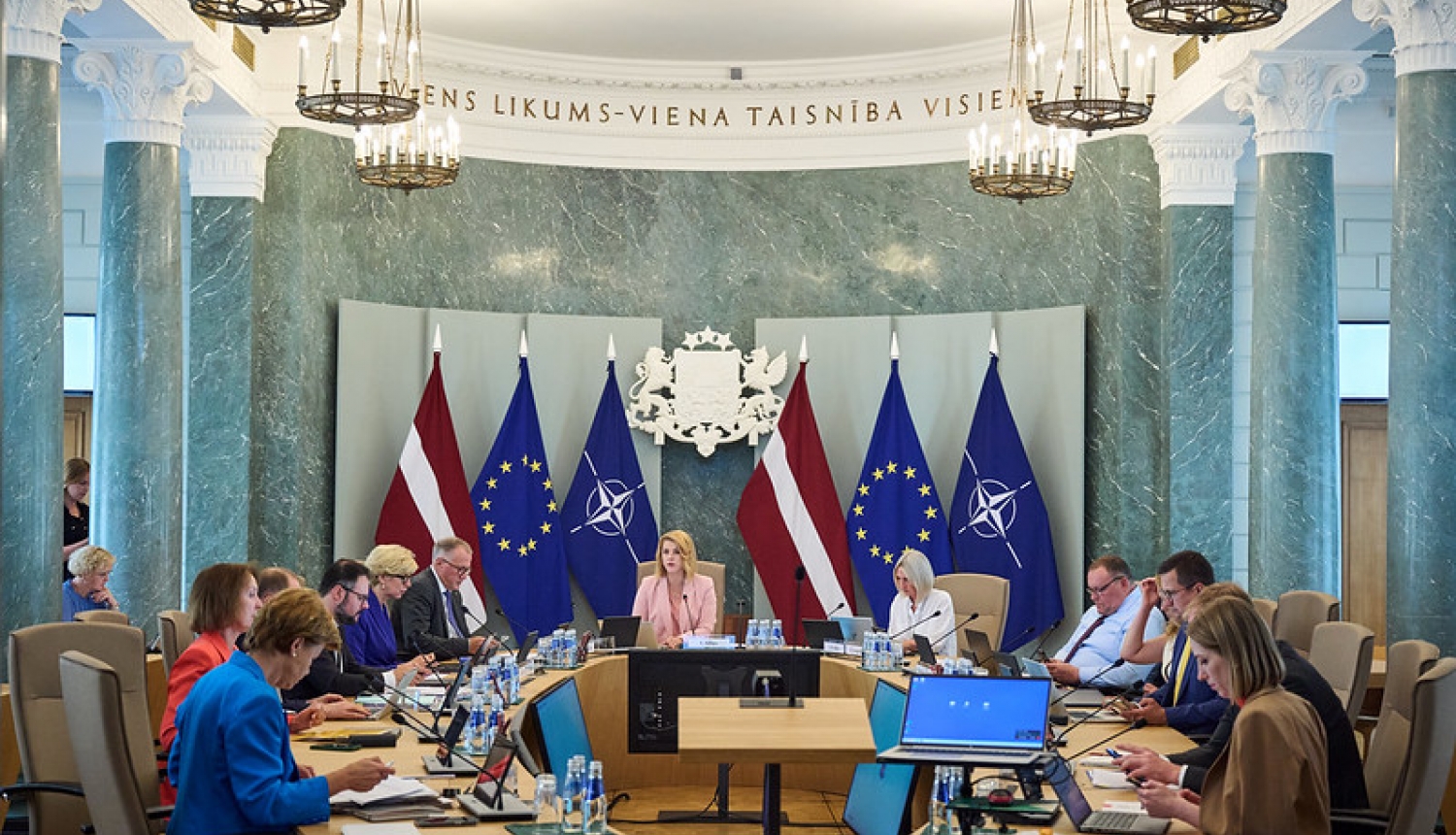 Ministru kabineta sēde 23. jūlijā. Valdības locekļi sēžu zālē. 