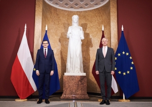 Ministru prezidents Krišjānis Kariņš un Polijas premjerministrs Mateušs Moraveckis